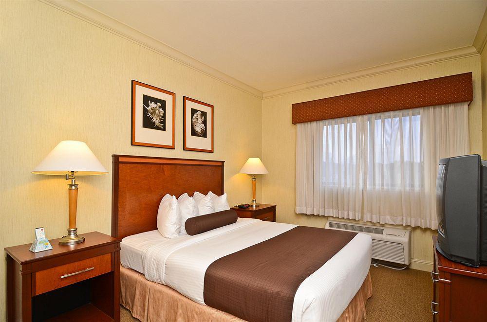 Best Western Plus All Suites Inn Σάντα Κρουζ Δωμάτιο φωτογραφία